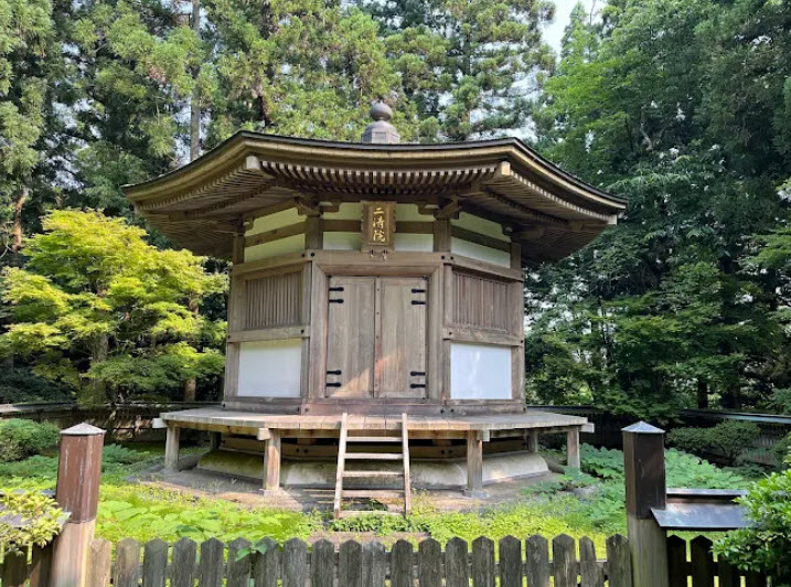Iwayadō Castle, Japan